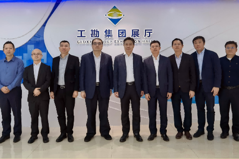  汕头高新区管委会考察团莅临米兰milan集团考察指导